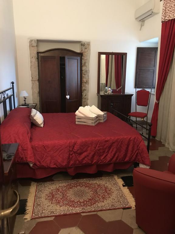 B&B La Staffa Aquino Buitenkant foto